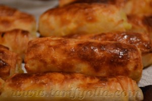 Pişince çıtır çıtır ve çok lezzetli olan bu börekleri denemenizi