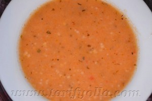 TARHANA ÇORBASI Malzemeler: 4 çorba kaşığı tarhana 1 çorba kaşığı