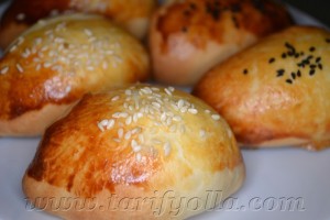 Yumuşacık, minik poğaçalar …Fırından çıkar çıkmaz ev halkı tarafından resmen