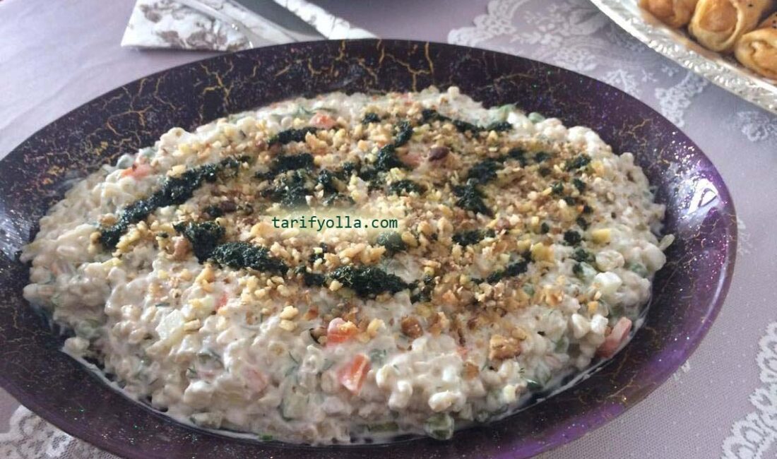 Annemin tarifi…Tadı nefis..Hem doyurucu hemde çok kolay..Buğday Salatasını çay davetlerinde