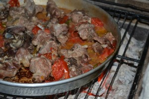 Kuzu Gerdanı ben mangal ateşinde yaptım ama siz isterseniz fırında