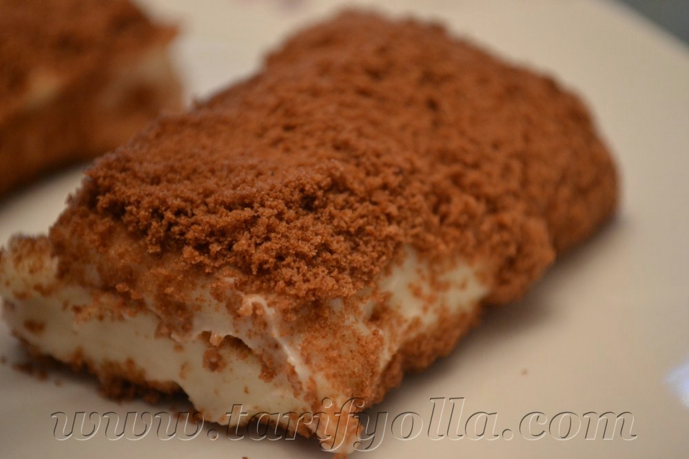 Tarif yıllar önce aldığım Sofra Dergisinden …Nefis bir tatlı.Yapımı da