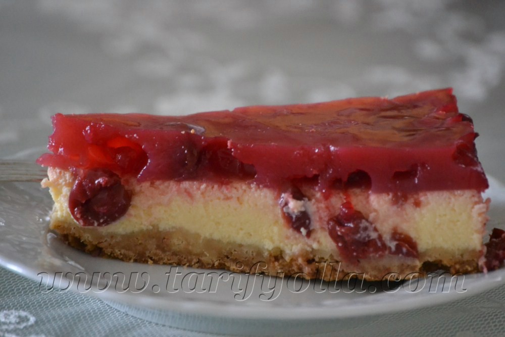 Yiyen herkesin tek kelime ile ‘bayıldığı’ meşhur ‘Vişneli Cheesecake’imin tarifi