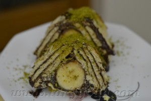 Hem hafif,hem lezzetli hemde yapımı kolay klasik bir tatlı.Piramit Pasta.