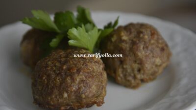 Yiyenler bayıldı…Ailenize veya misafirlerinize gönül rahatlığıyla yapabileceğiniz nefis bir tarif..