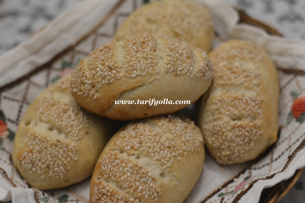 Hanımlar size nefis bir poğaça tarifi veriyorum.Mutlaka deneyin.Biz çok beğendik