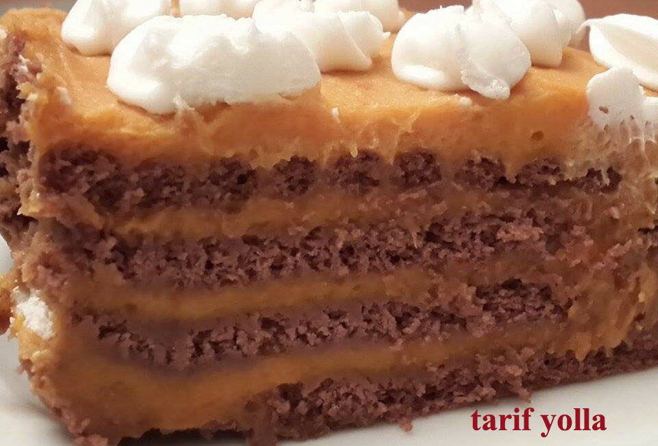 BİSKÜVİLİ BALKABAĞI PASTASI Çok çok çok nefis bir tatlı.Deneyin eminim tadını da görüntüsünü
