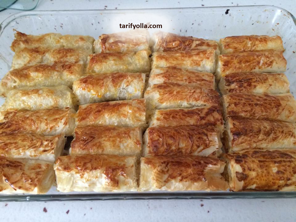 BAKLAVALIK YUFKADAN PATATESLİ BÖREK TARİF YOLLA YEMEK SİTESİ