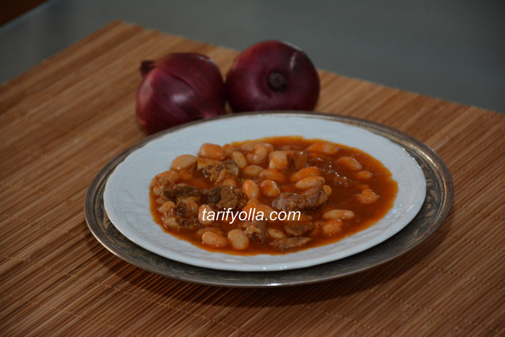 ETLİ KURU FASULYE TARİF YOLLA YEMEK SİTESİ