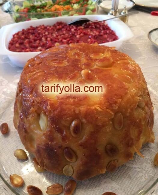 Daha önce hazır yufkadan yaptığım perde pilavı tarifimi paylaşmıştım.En çok