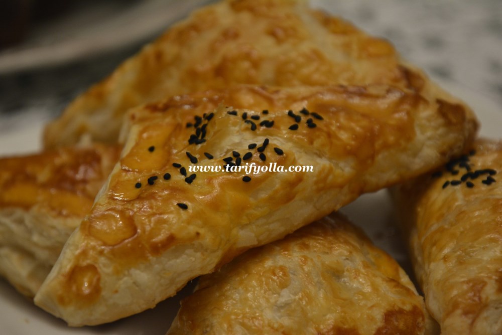 En kolay börek..Mutfağa yeni girmeye başlayanlara ve çok hızlı bir