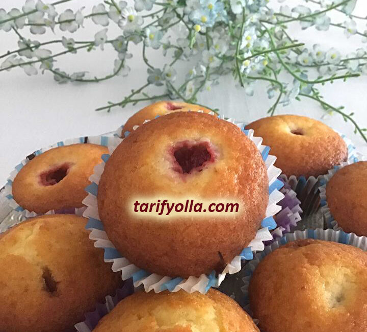 REÇELLİ KEKLER Minik kekler özellikler çocukların favorisi..Hele ki markette satılan pop kekleri