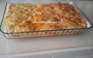 Mantarlı Sosisli Börek