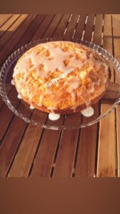 Ekleyen: Bitter Hanım MALZEMELER: 2 yemek kaşığı yoğurt 1 su bardağından