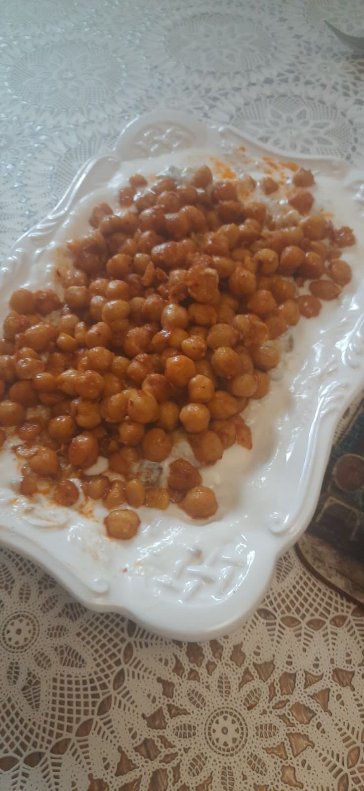 Harika bir lezzet.Salata olarakta yemek olarakta yapabilirsiniz Malzemeler 3 tane